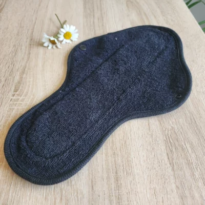 1 serviette hygiénique lavable en Coton Terry - Coloris noir *Produit déclassé*