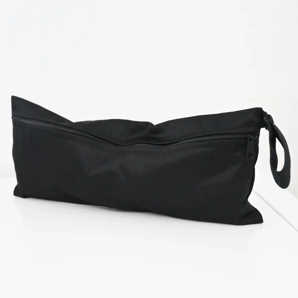 1 pochette multifonction imperméable et zippée - Minky Noir - Prix cassé