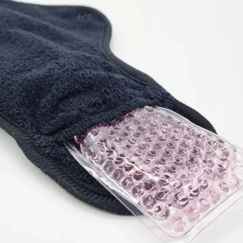 Règle douloureuse : 2 serviettes + 2 pads soulageant chaud / froid + 1 pochette - Noir – Image 4