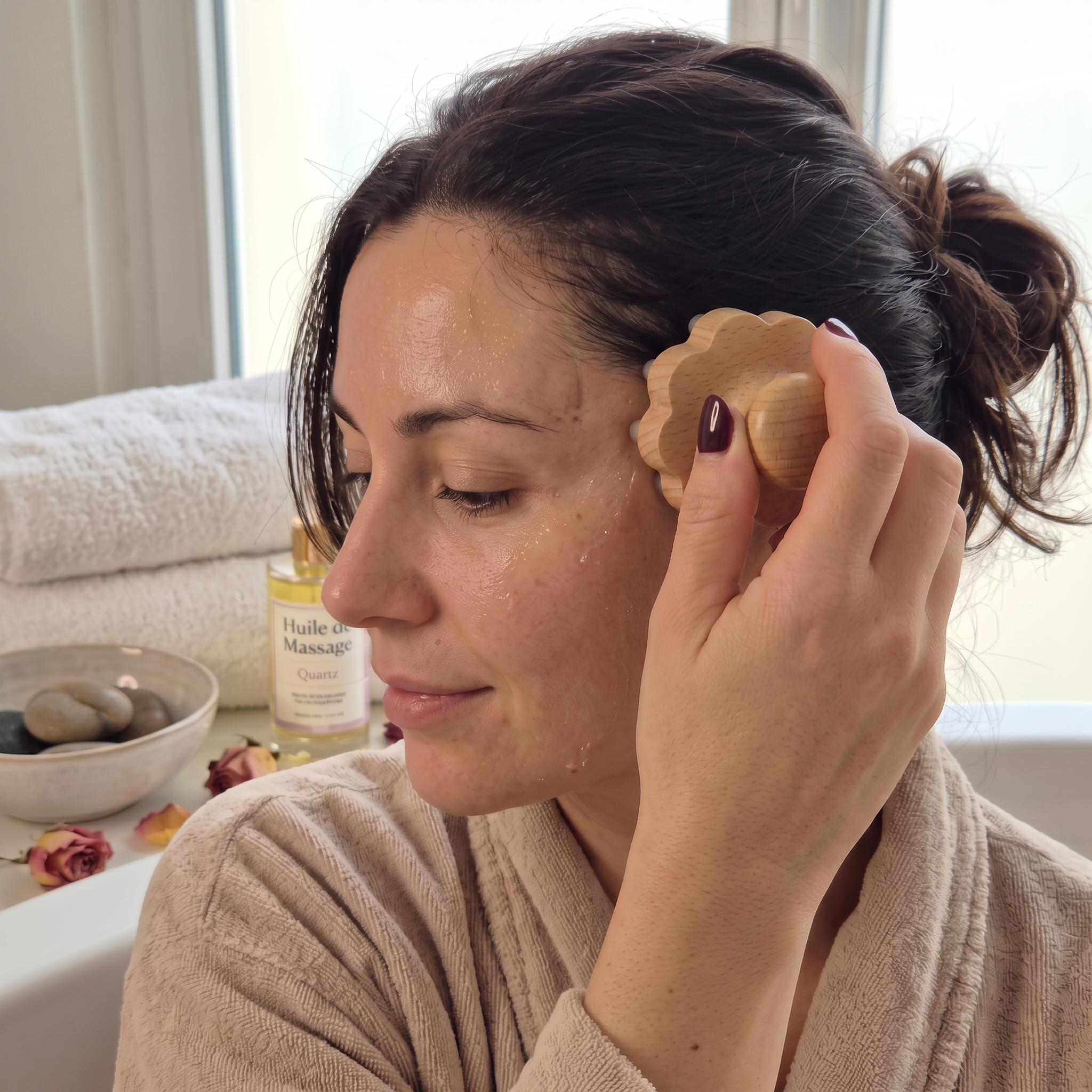 Brosse de massage cuir chevelu en quartz rose – Image 2