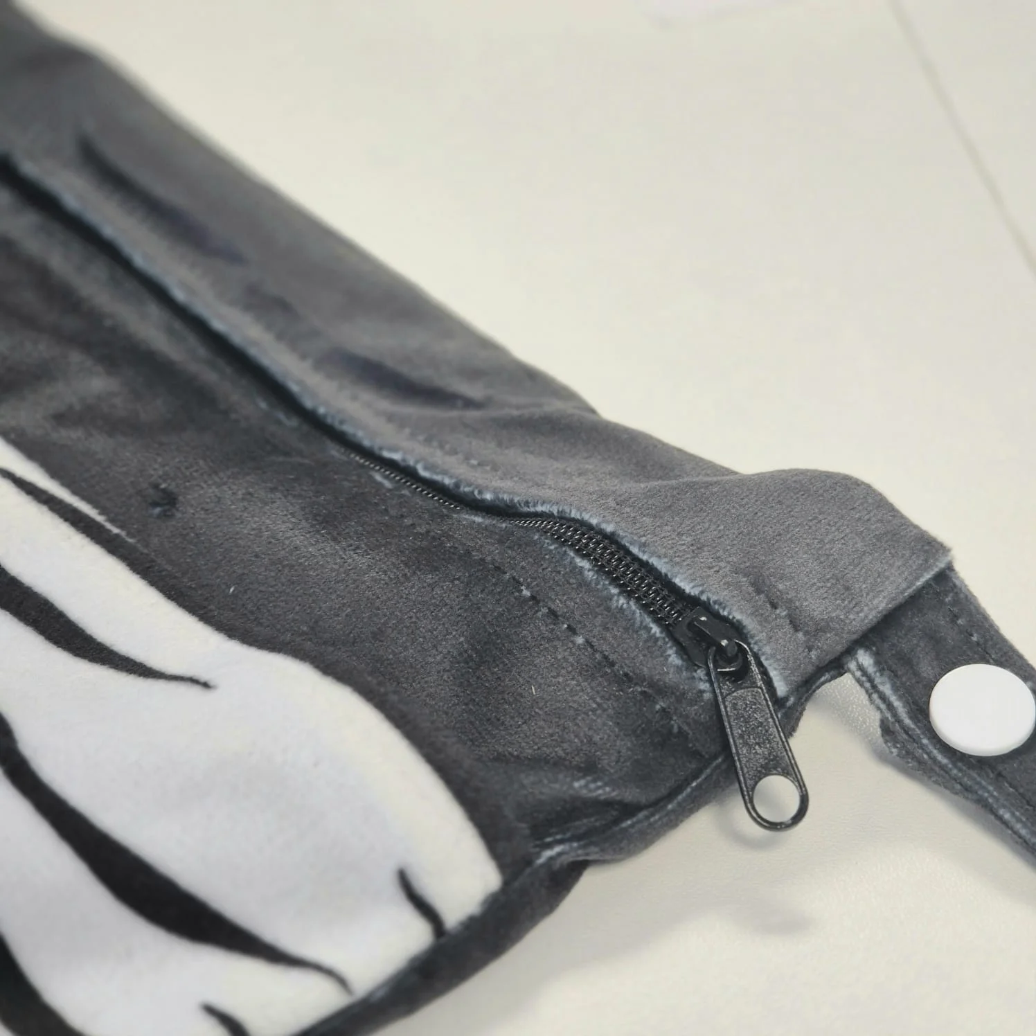 Pochette double hermétique et zipée Zèbre - Prix cassé – Image 2