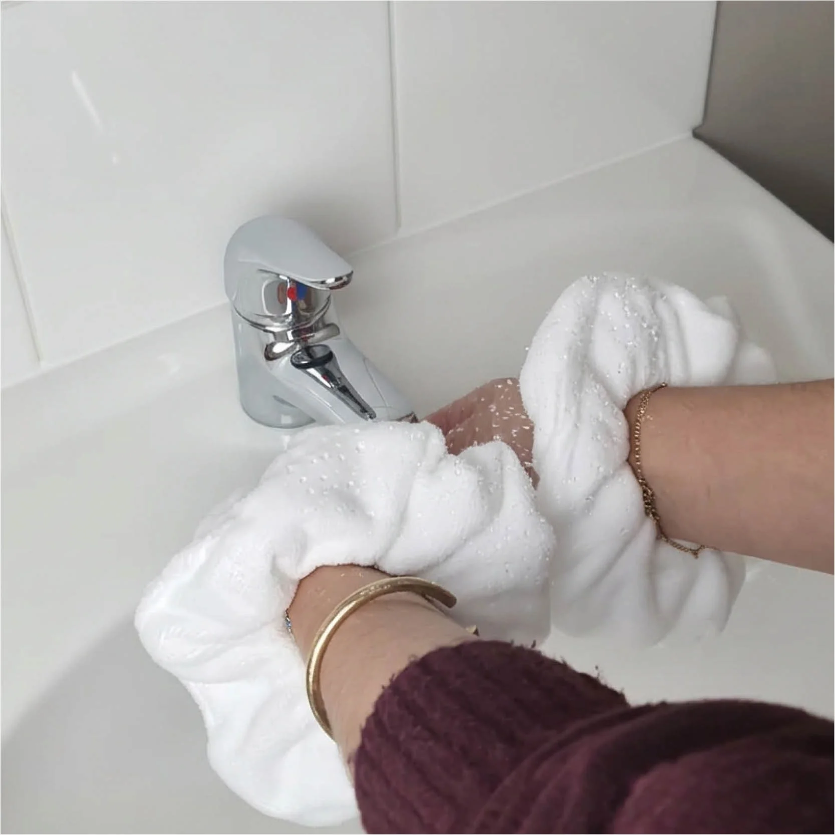 Paire de manchettes skincare réutilisables – Image 4